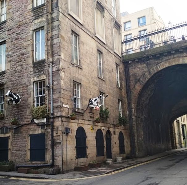 Nagy szintbeli különbségek vannak akár 2 szomszédos utca között is