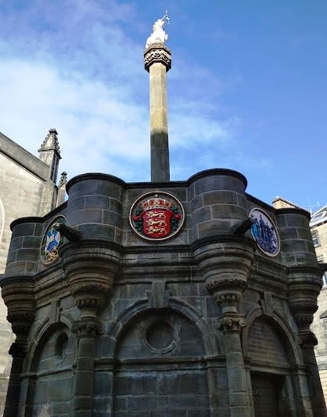 Mercat Cross (Piaci Kereszt)